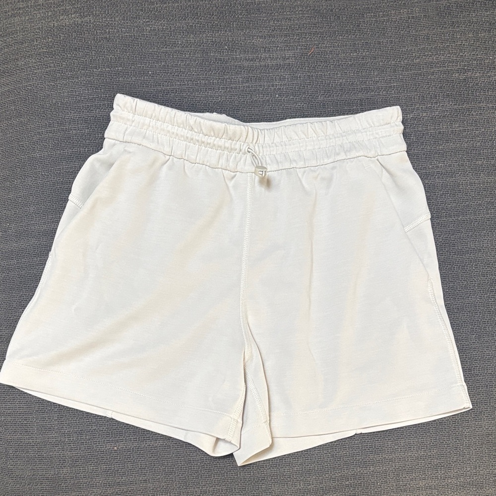 lululemon athletica light gray Athletic Shorts